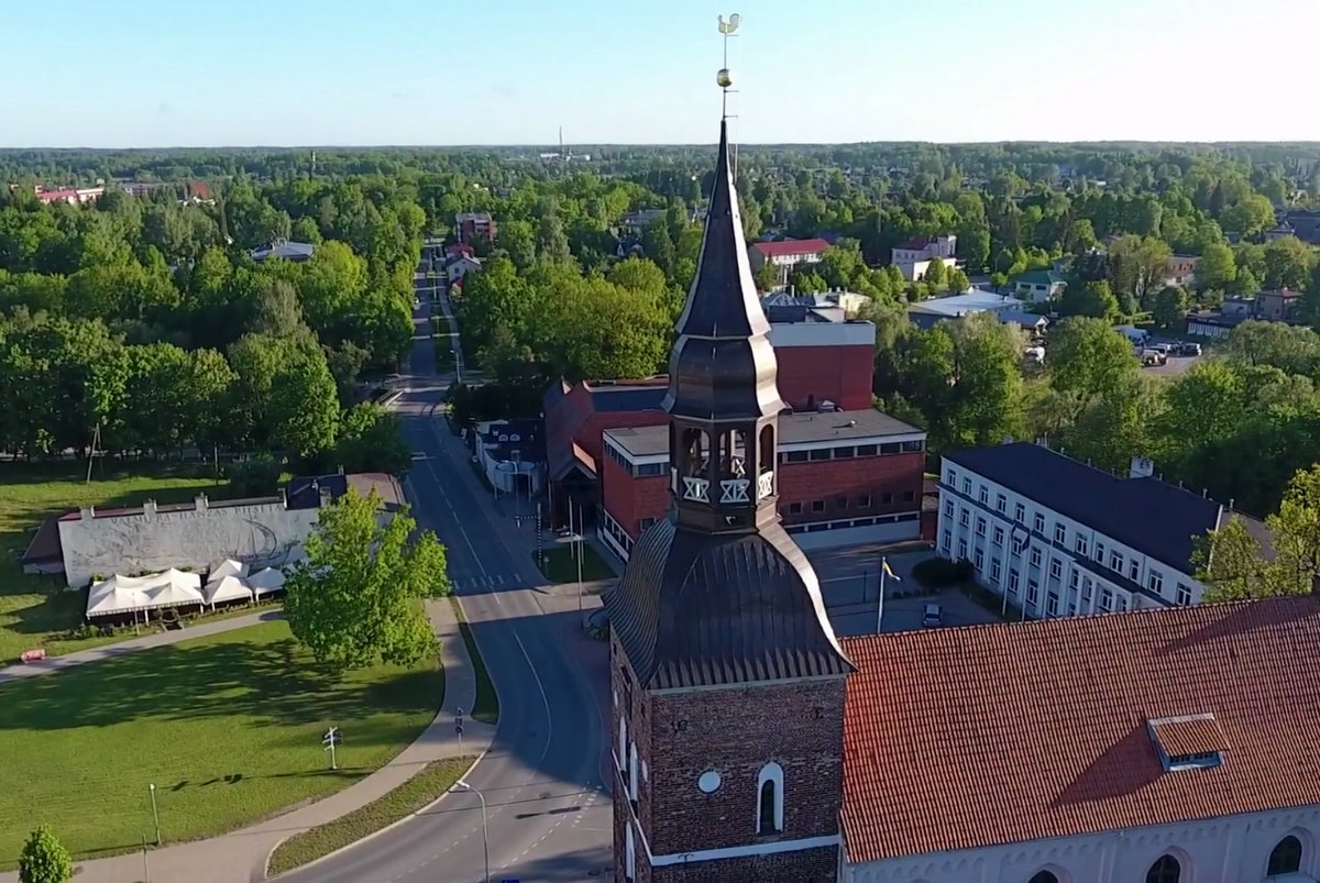 Валмиера латвия фото